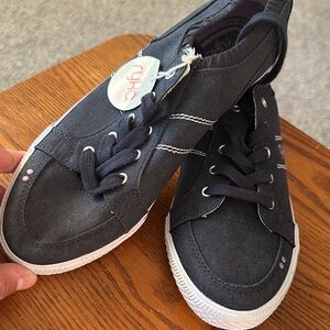 Ryka Dark Blue Canvas Sneakers New